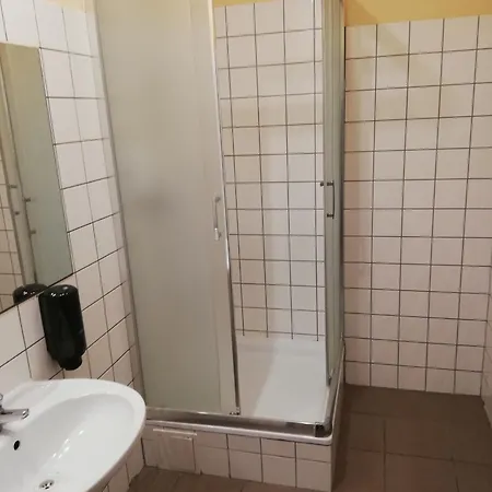 Schronisko Na Wyspie * Breslau