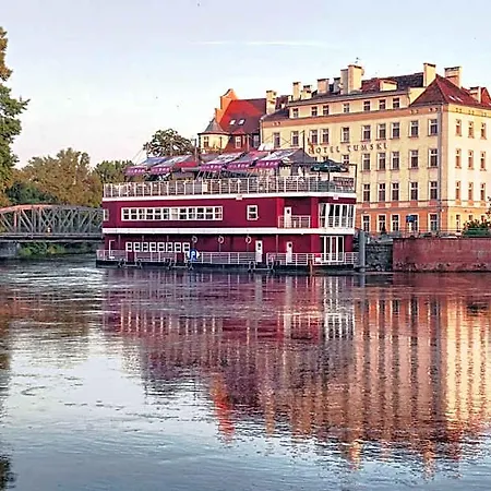 Schronisko Na Wyspie * Вроцлав
