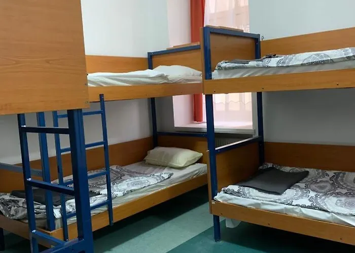 Schronisko Na Wyspie Hostel